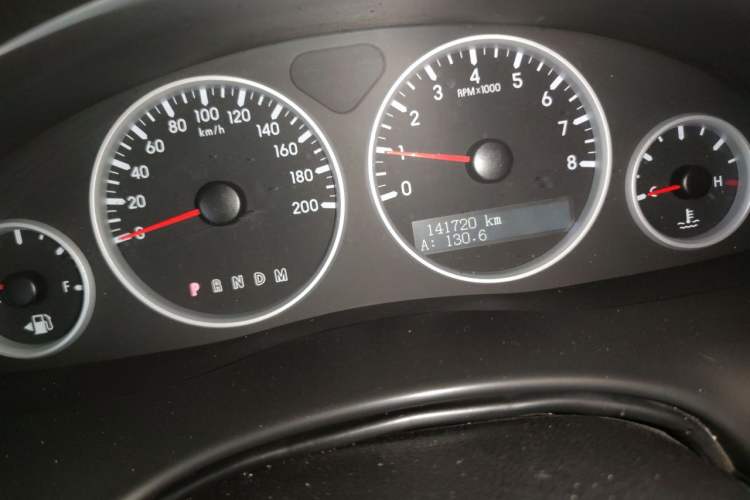 Used Buick GL8 2014 2.4L Executive Edition Odometer Close Up