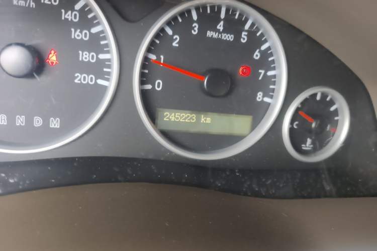 Used Buick GL8 2014 2.4L Comfort Edition Odometer Close Up