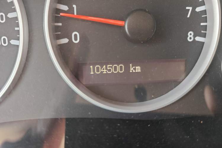 Used Buick GL8 2014 2.4L Classic Edition Odometer Close Up