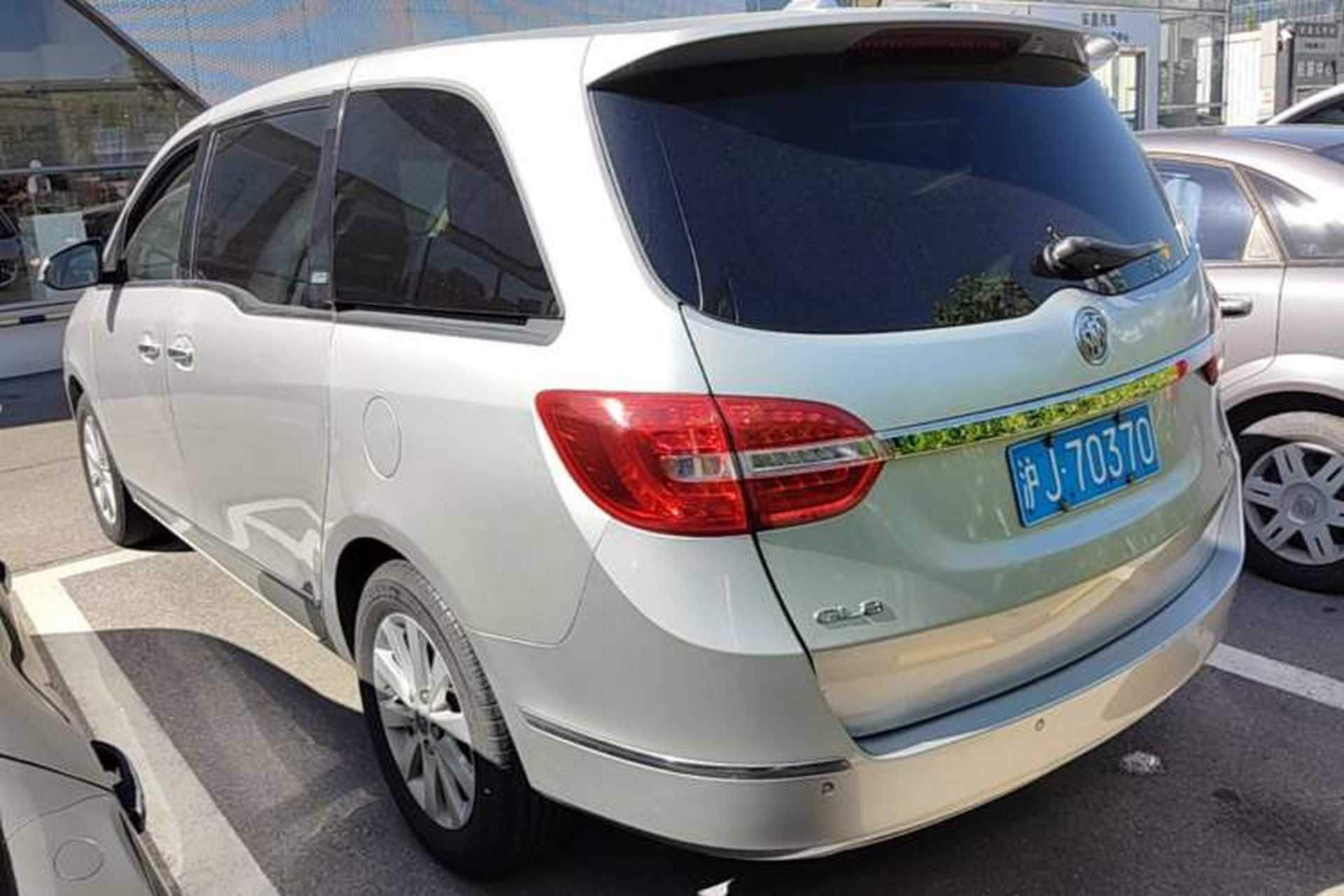 Used Buick GL8 2014 2.4L LT Luxury Business Executive Edition Rear Left 45 Deg