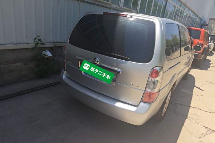 Used Buick GL8 2014 2.4L Classic Edition Rear Right 45 Deg