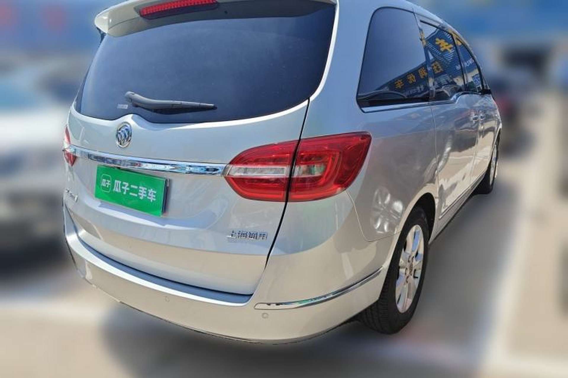 Used Buick GL8 2014 3.0L GT Luxury Business Haoya Edition Rear Right 45 Deg