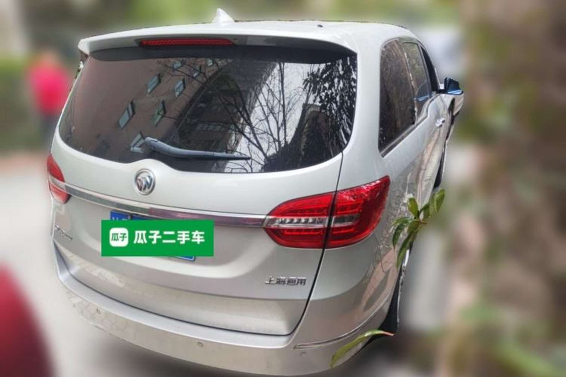 Used Buick GL8 2014 3.0L GT Luxury Business Haoya Edition Rear Right 45 Deg