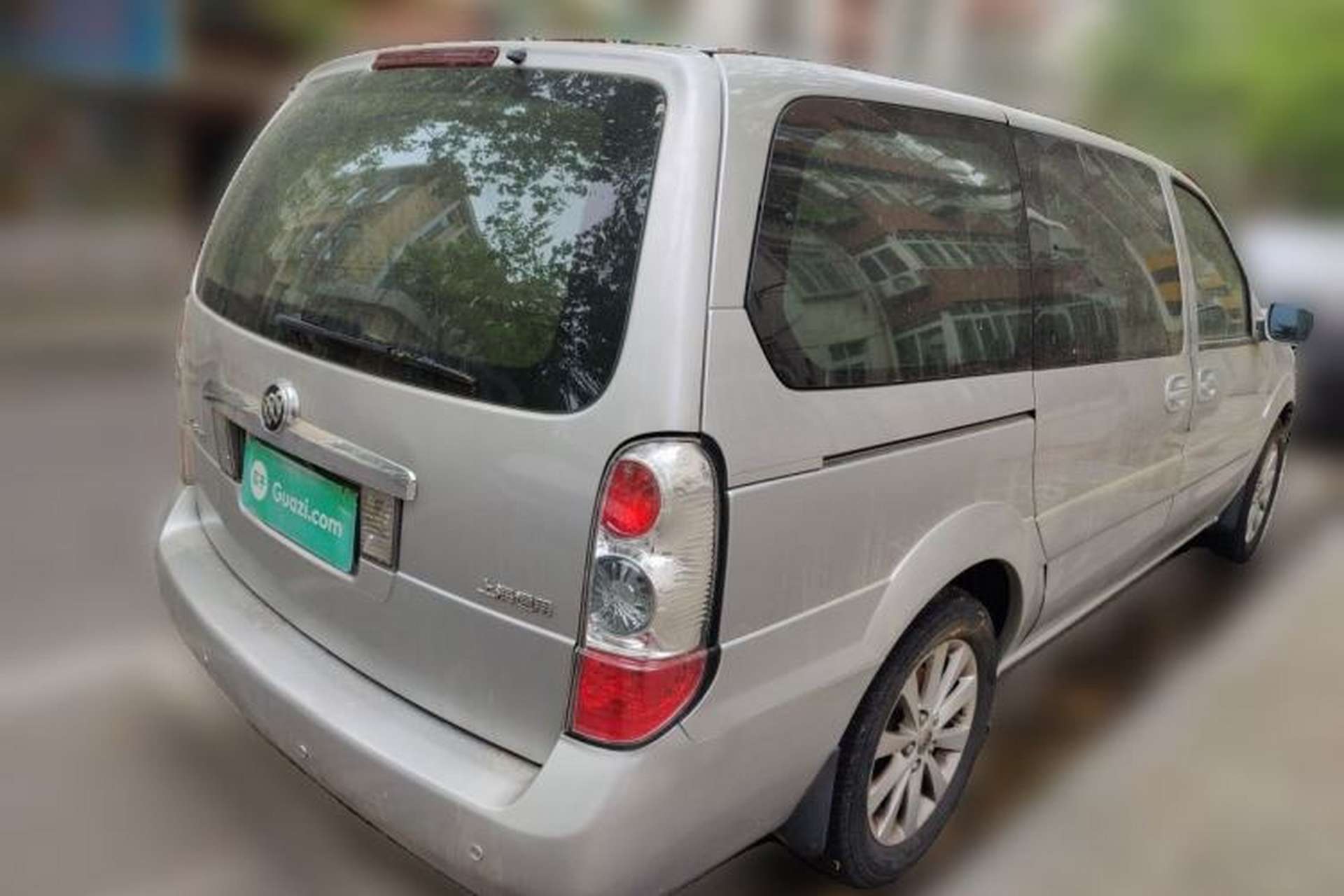 Used Buick GL8 2014 2.4L Classic Edition Rear Right 45 Deg