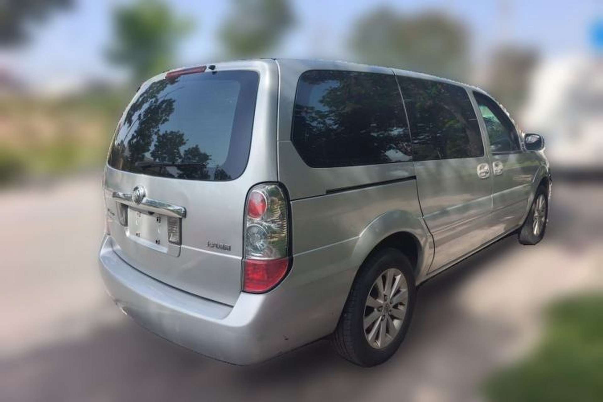 Used Buick GL8 2014 2.4L Classic Edition Rear Right 45 Deg