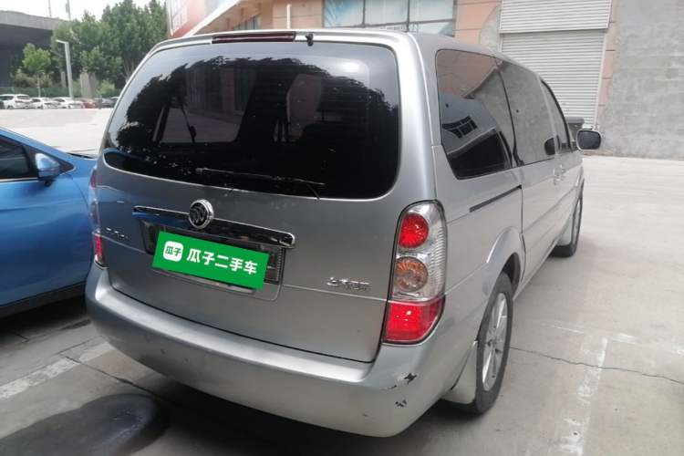 Used Buick GL8 2014 2.4L Classic Edition Rear Right 45 Deg
