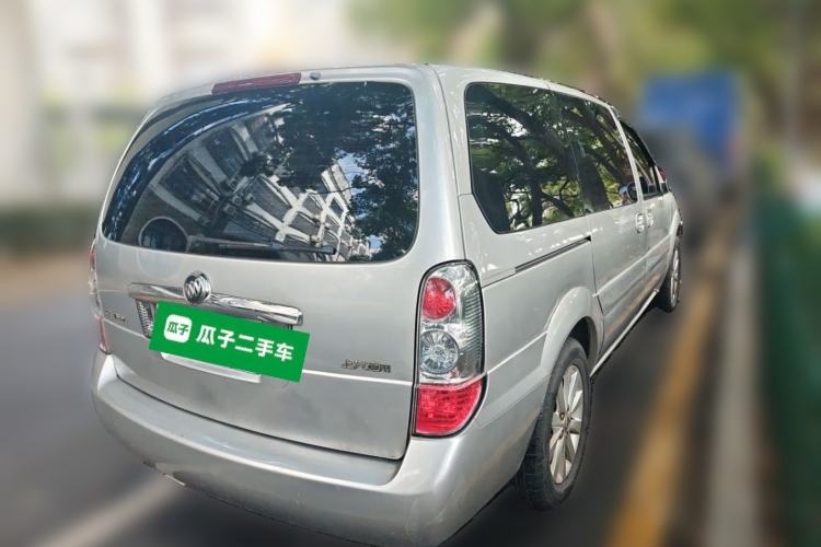 Used Buick GL8 2014 2.4L Classic Edition Rear Right 45 Deg
