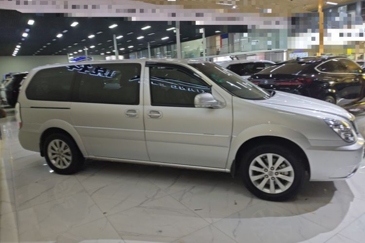 Used Buick GL8 2014 2.4L Classic Edition Rear Right 45 Deg