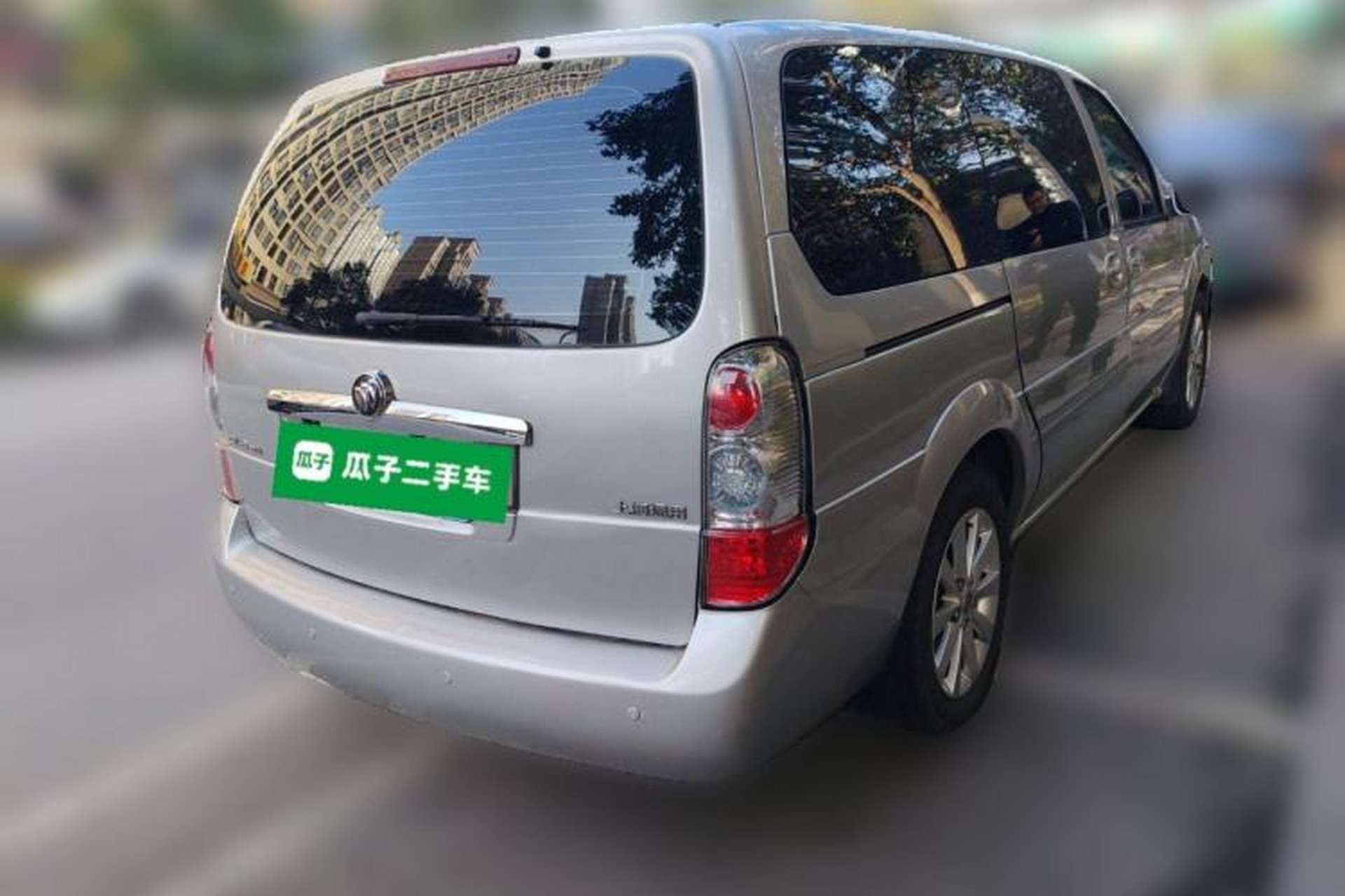 Used Buick GL8 2014 2.4L Comfort Edition Rear Right 45 Deg
