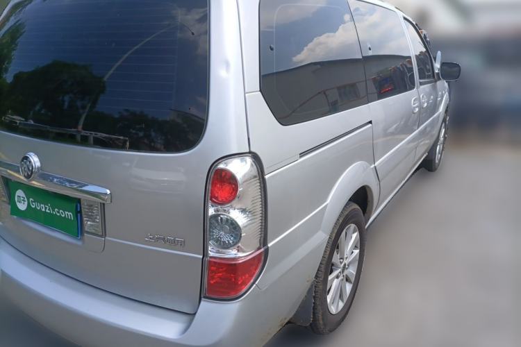 Used Buick GL8 2014 2.4L Classic Edition Rear Right 45 Deg