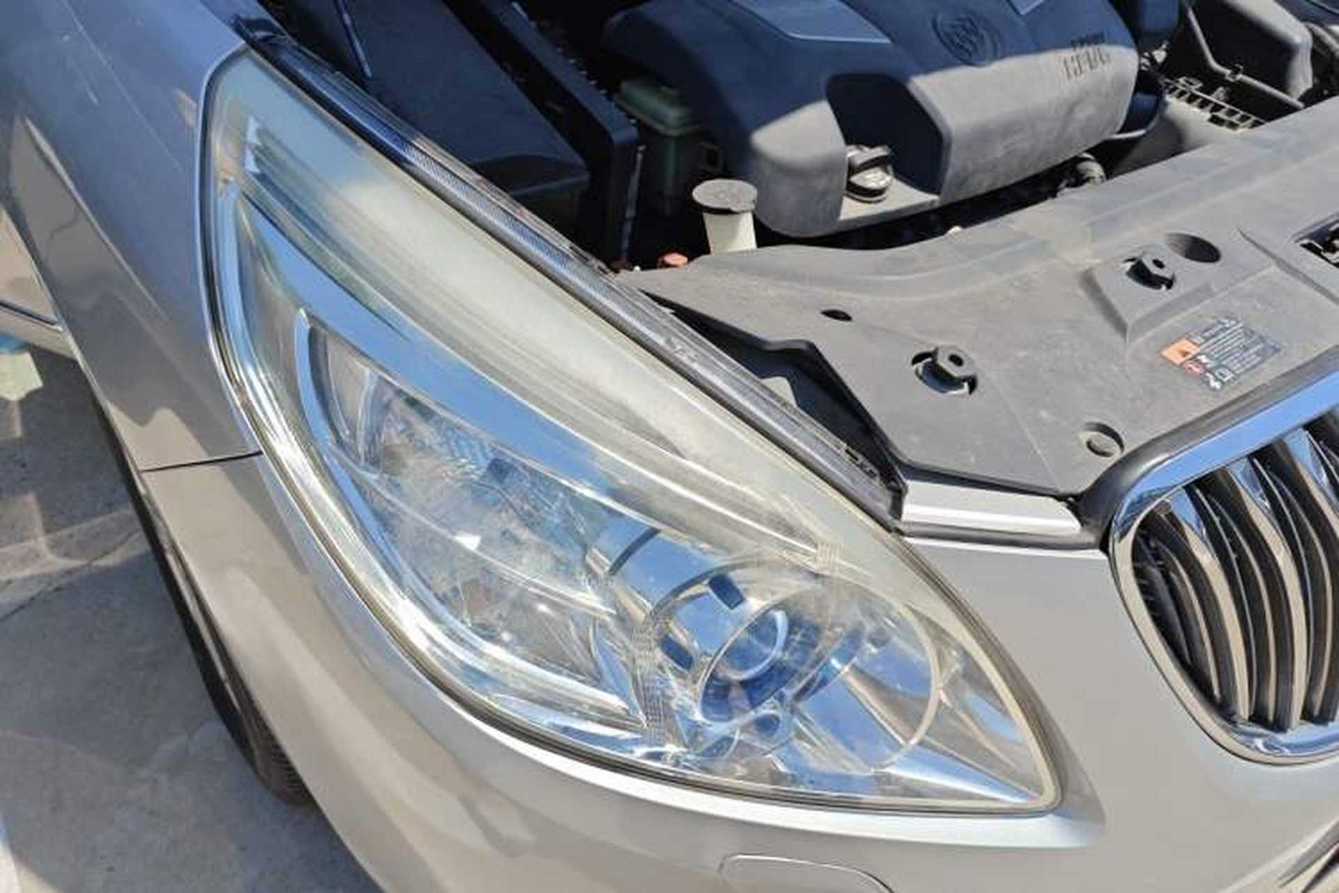 Used Buick GL8 2014 3.0L GT Luxury Business Haoya Edition Right Front Headlight