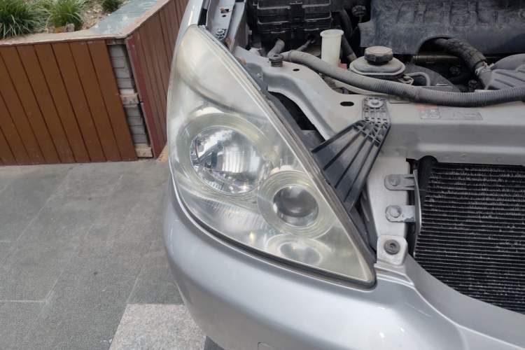Used Buick GL8 2014 2.4L Executive Edition Right Front Headlight