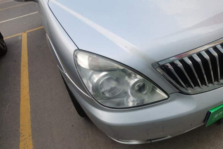 Used Buick GL8 2014 2.4L Classic Edition Right Front Headlight