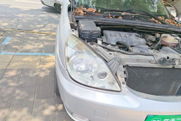 Used Buick GL8 2014 2.4L Classic Edition Right Front Headlight