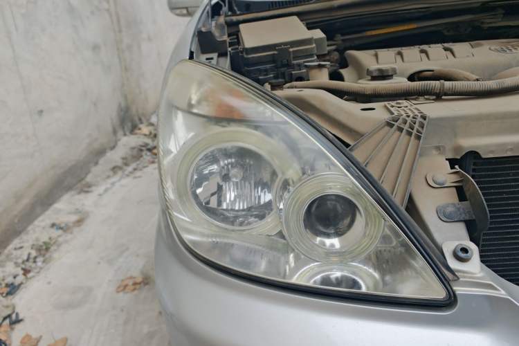 Used Buick GL8 2014 2.4L Comfort Edition Right Front Headlight