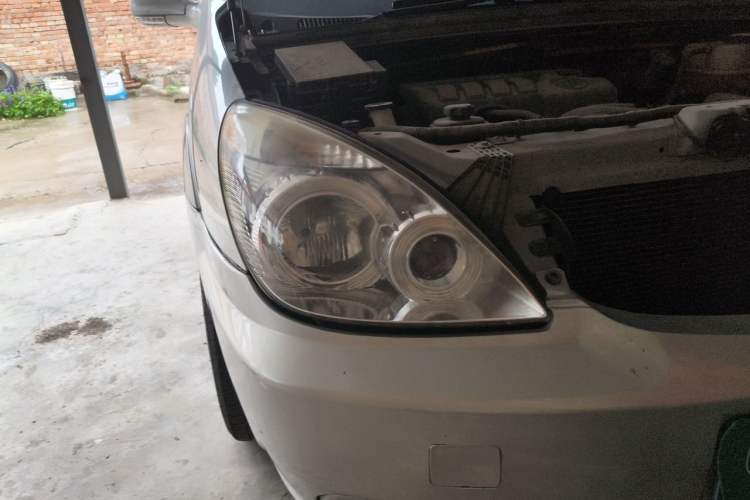 Used Buick GL8 2014 2.4L Classic Edition Right Front Headlight