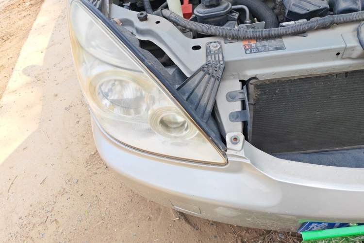 Used Buick GL8 2014 2.4L Classic Edition Right Front Headlight
