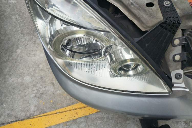 Used Buick GL8 2014 2.4L Classic Edition Right Front Headlight