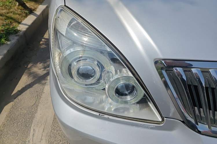 Used Buick GL8 2014 2.4L Classic Edition Right Front Headlight