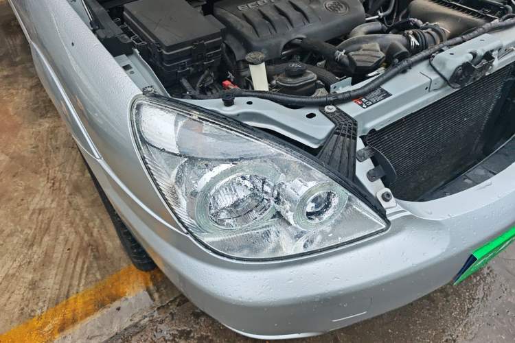 Used Buick GL8 2014 2.4L Classic Edition Right Front Headlight