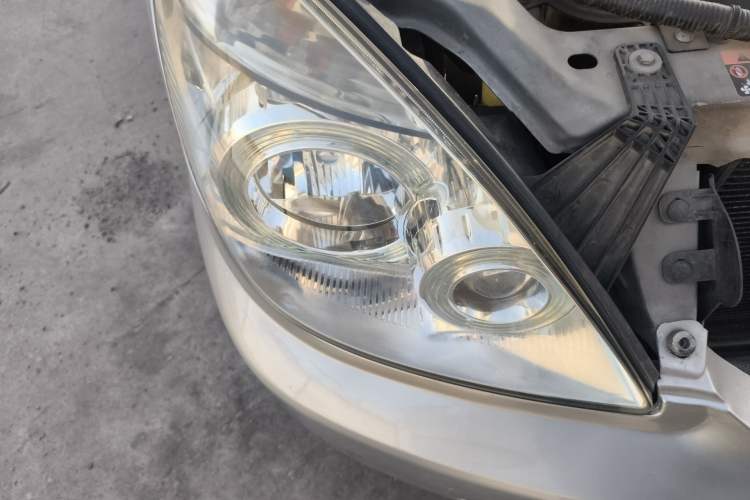 Used Buick GL8 2014 2.4L Classic Edition Right Front Headlight