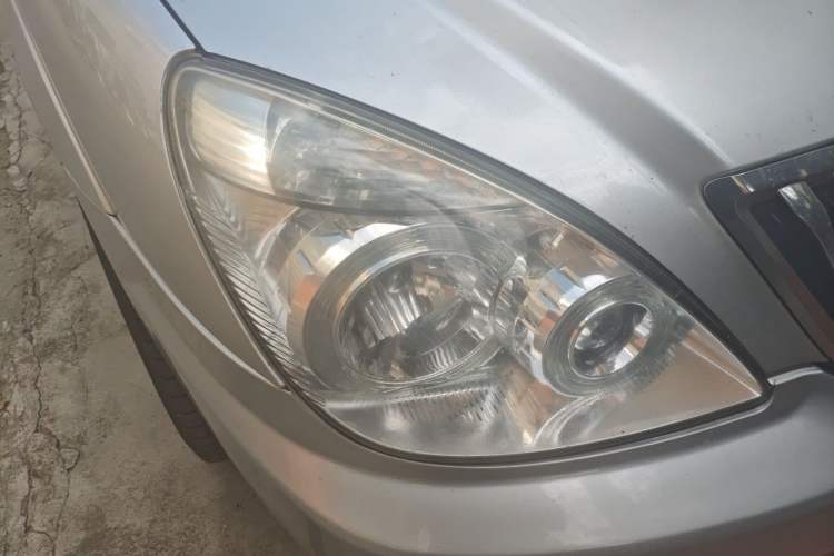 Used Buick GL8 2014 2.4L Classic Edition Right Front Headlight