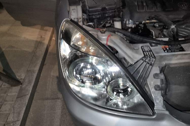 Used Buick GL8 2014 2.4L Classic Edition Right Front Headlight
