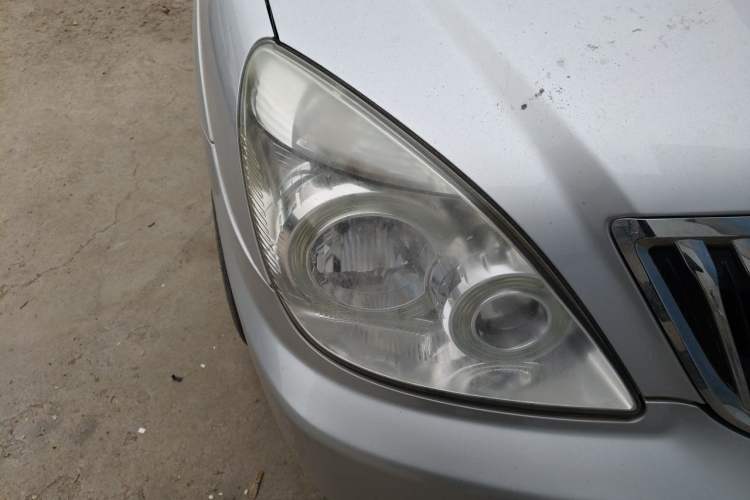 Used Buick GL8 2014 2.4L Classic Edition Right Front Headlight