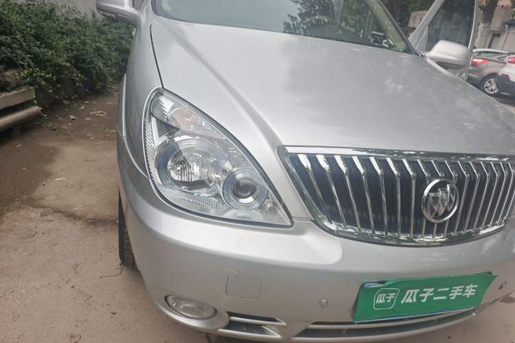 Used Buick GL8 2014 2.4L Comfort Edition Right Front Headlight