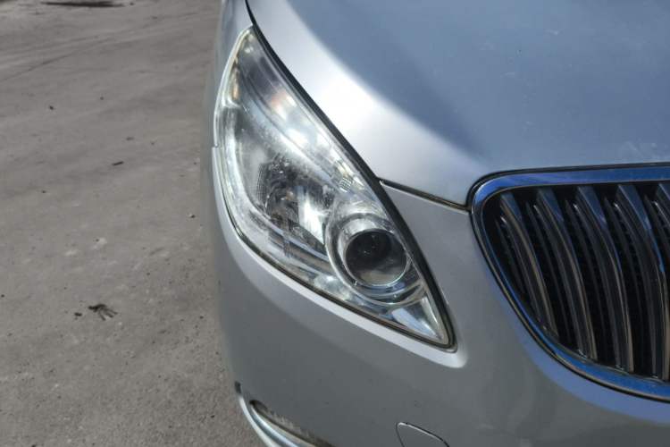 Used Buick GL8 2014 2.4L CT Luxury Business Comfort Edition Right Front Headlight