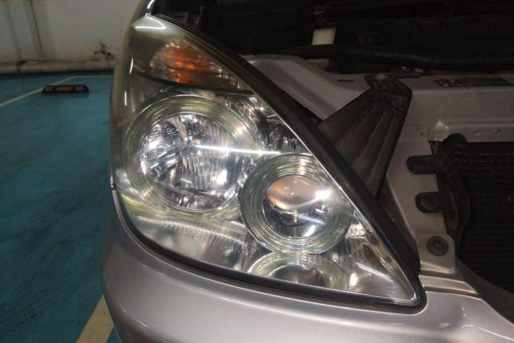 Used Buick GL8 2014 2.4L Classic Edition Right Front Headlight