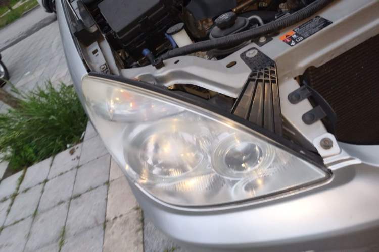 Used Buick GL8 2014 2.4L Classic Edition Right Front Headlight