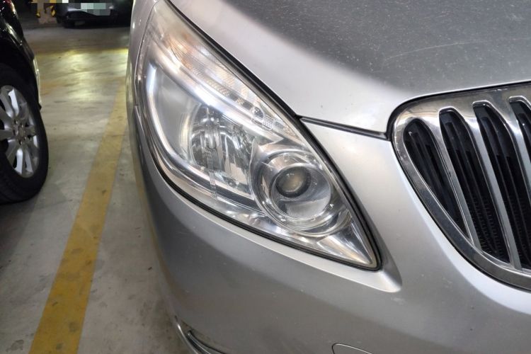 Used Buick GL8 2014 2.4L CT Luxury Business Comfort Edition Right Front Headlight
