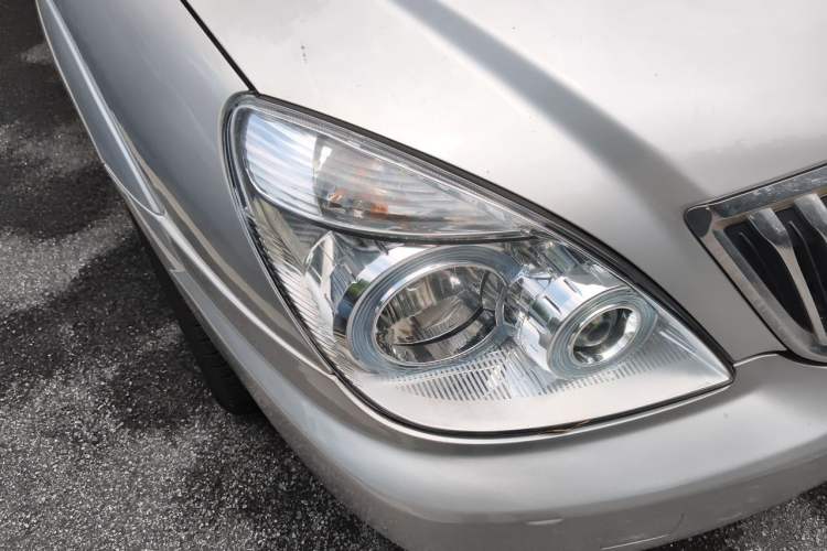 Used Buick GL8 2014 2.4L Classic Edition Right Front Headlight