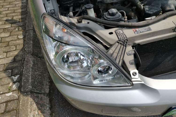 Used Buick GL8 2014 2.4L Classic Edition Right Front Headlight
