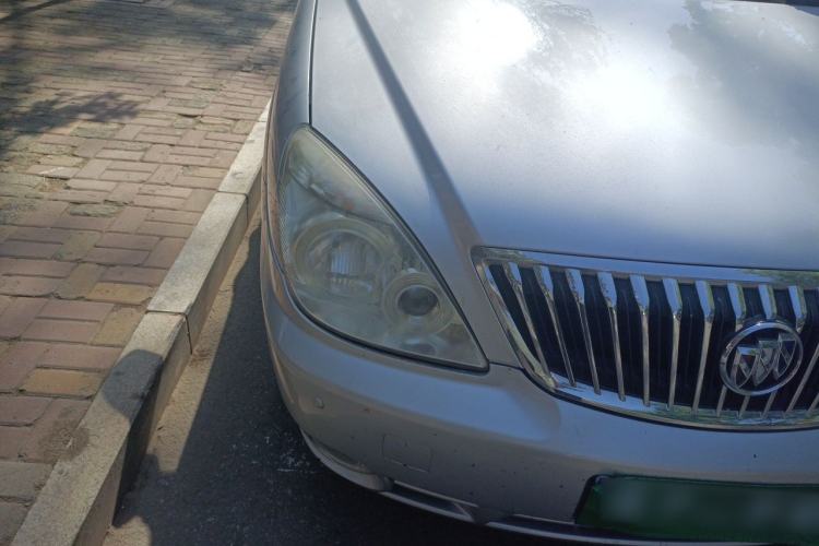Used Buick GL8 2014 2.4L Classic Edition Right Front Headlight