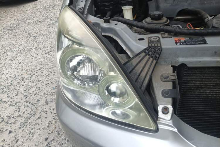 Used Buick GL8 2014 2.4L Classic Edition Right Front Headlight
