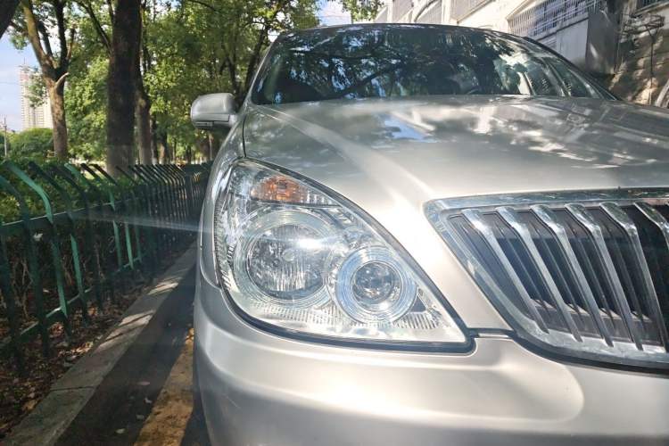 Used Buick GL8 2014 2.4L Classic Edition Right Front Headlight