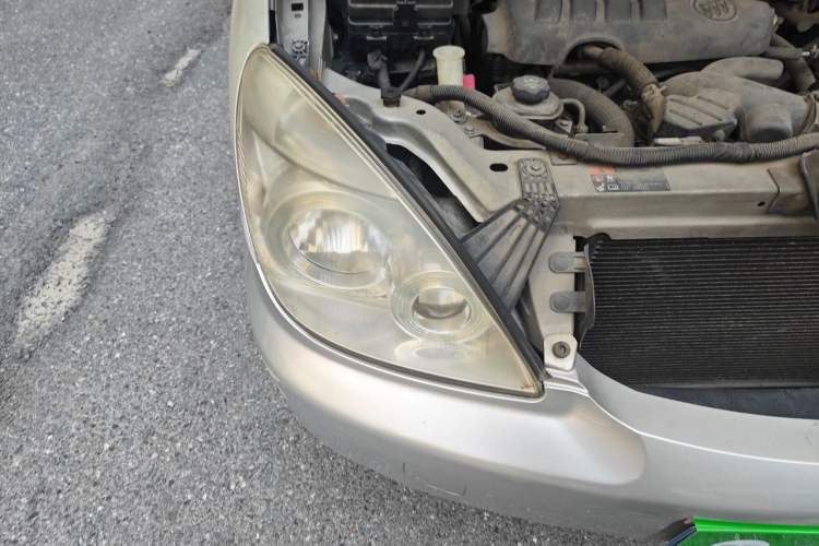Used Buick GL8 2014 2.4L Classic Edition Right Front Headlight