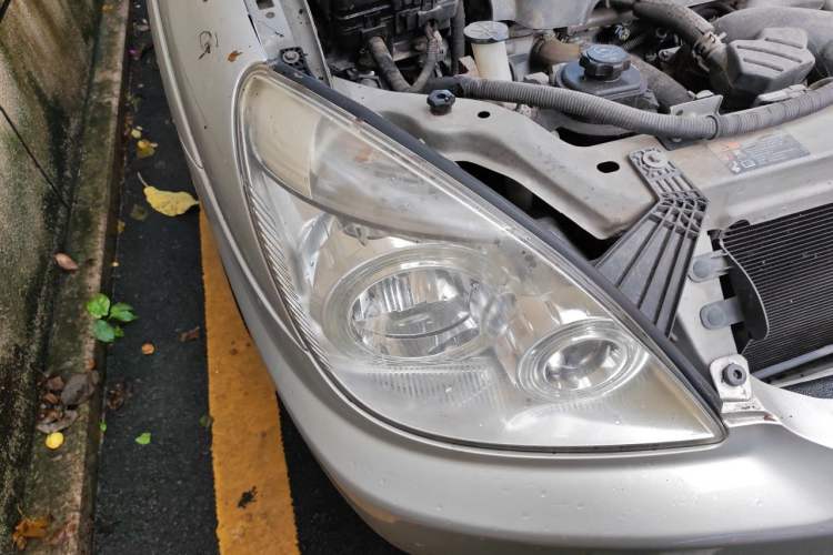 Used Buick GL8 2014 2.4L Classic Edition Right Front Headlight