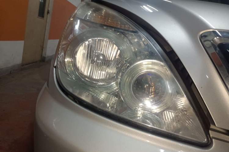 Used Buick GL8 2014 2.4L Classic Edition Right Front Headlight
