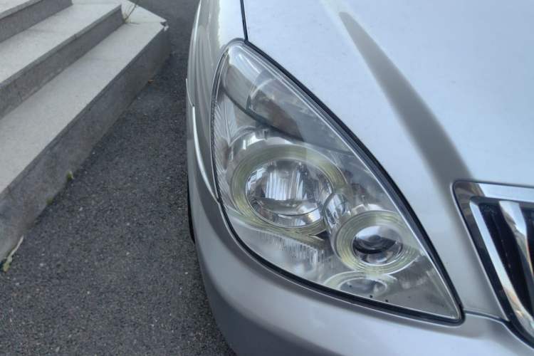 Used Buick GL8 2014 2.4L Classic Edition Right Front Headlight