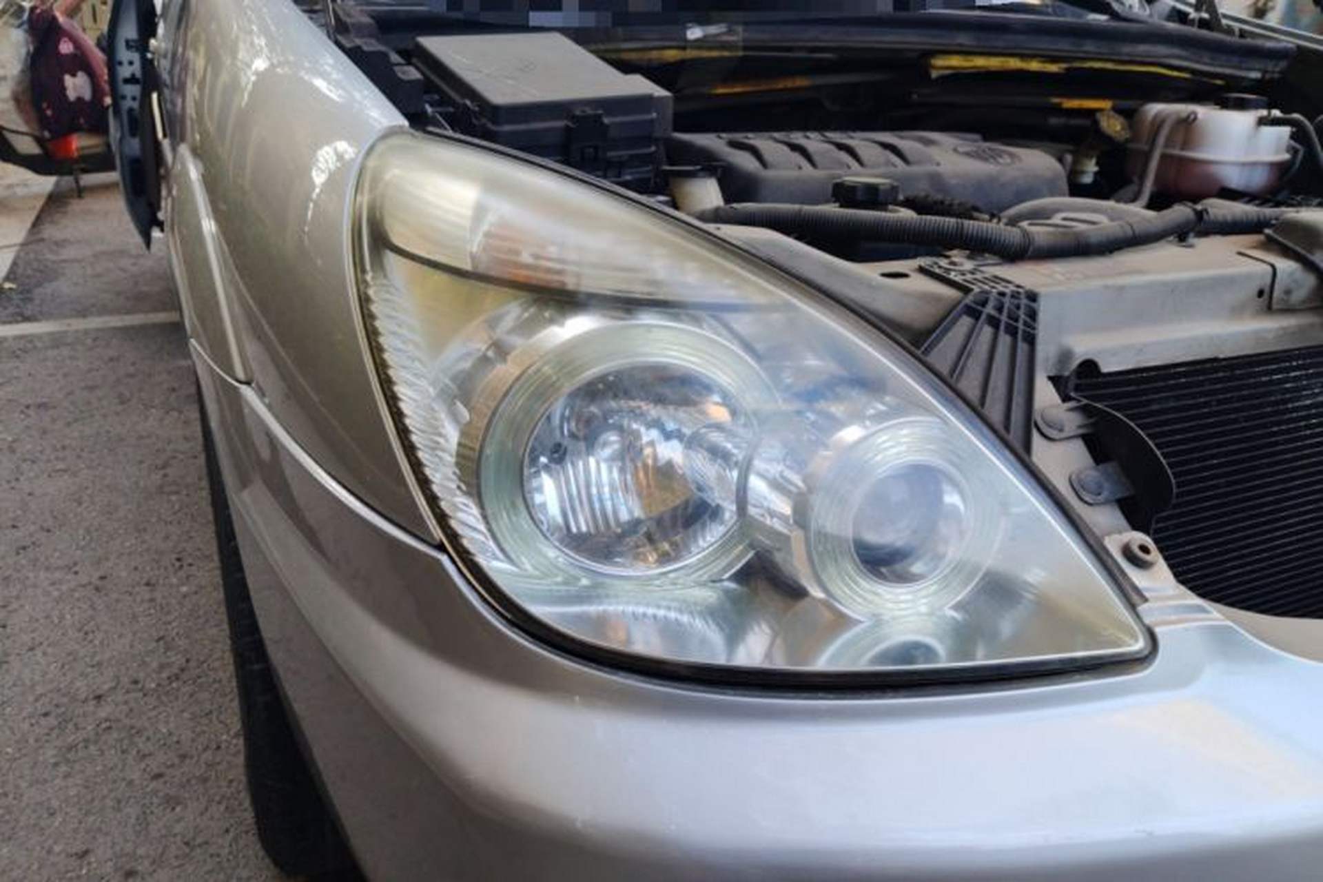Used Buick GL8 2014 2.4L Comfort Edition Right Front Headlight