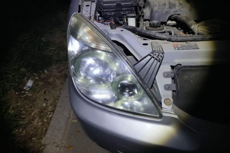 Used Buick GL8 2014 2.4L Classic Edition Right Front Headlight
