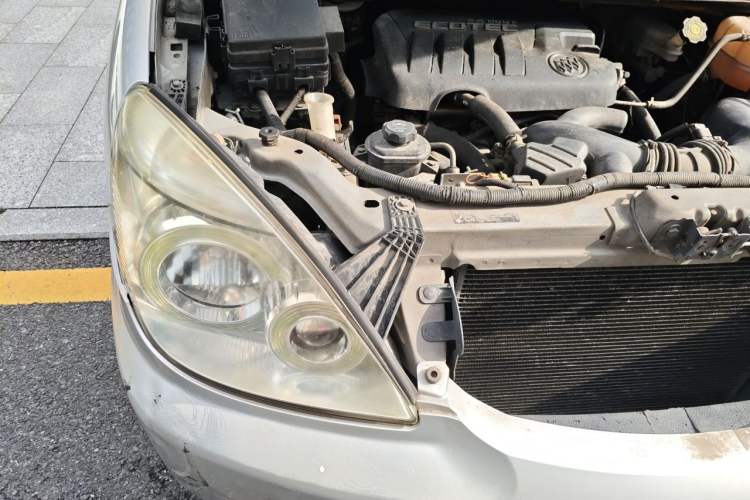 Used Buick GL8 2014 2.4L Classic Edition Right Front Headlight