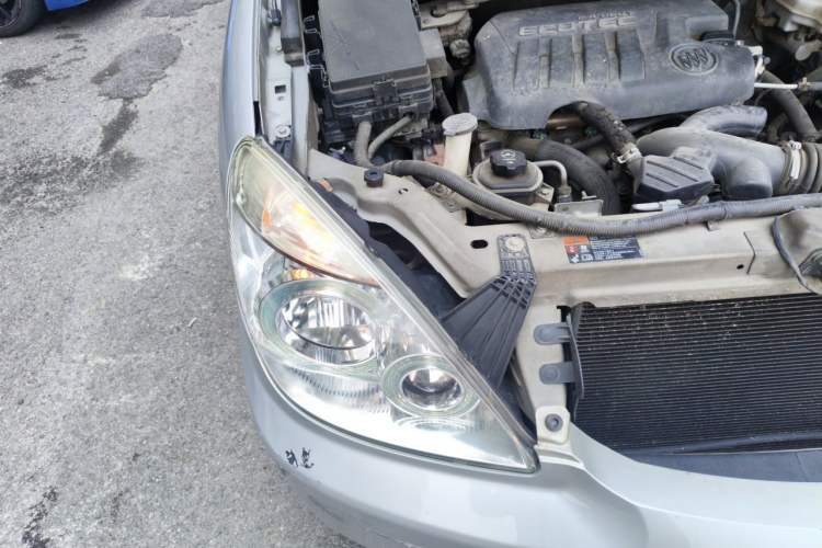 Used Buick GL8 2014 2.4L Executive Edition Right Front Headlight