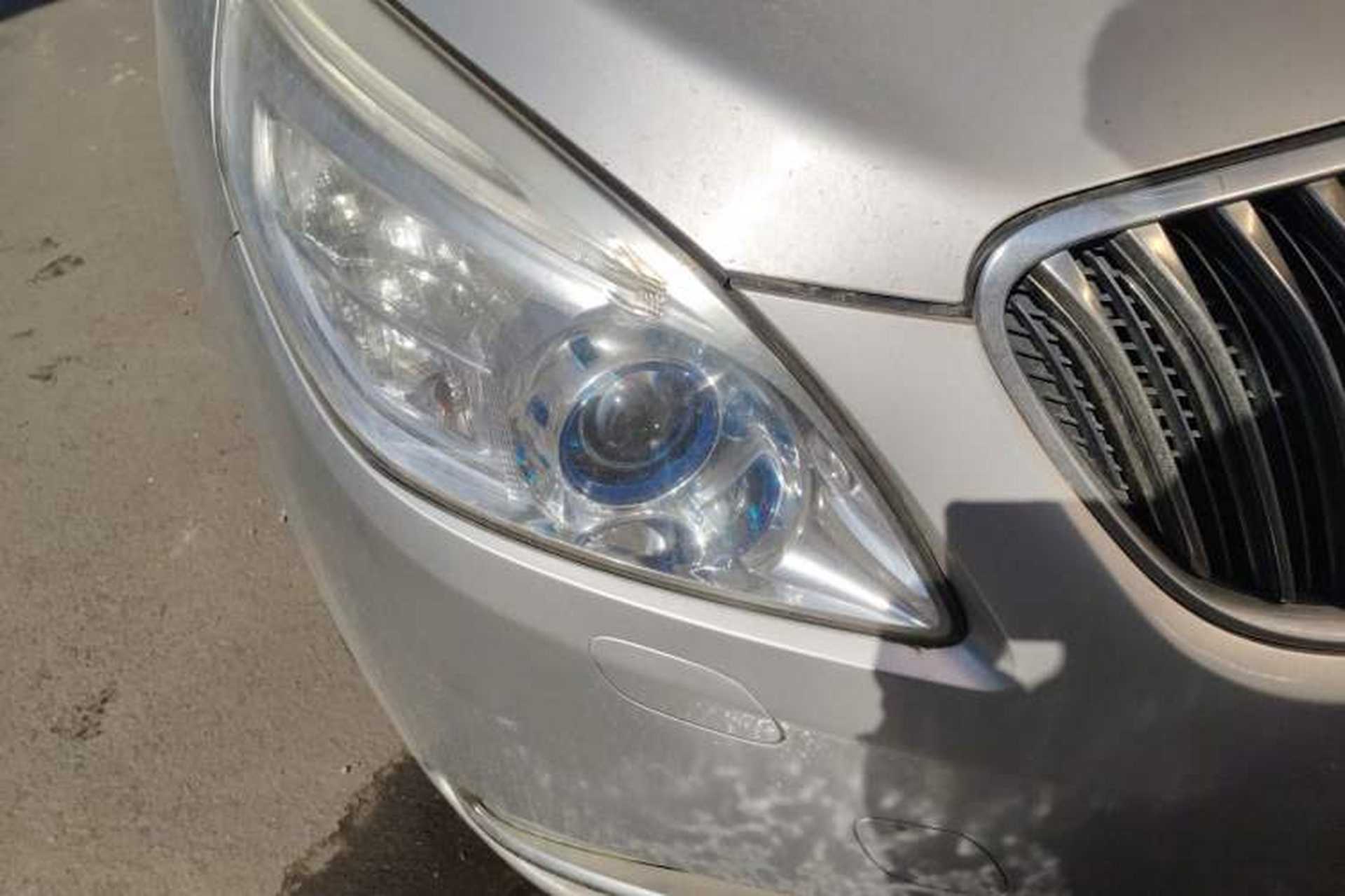 Used Buick GL8 2014 2.4L Executive Edition Right Front Headlight