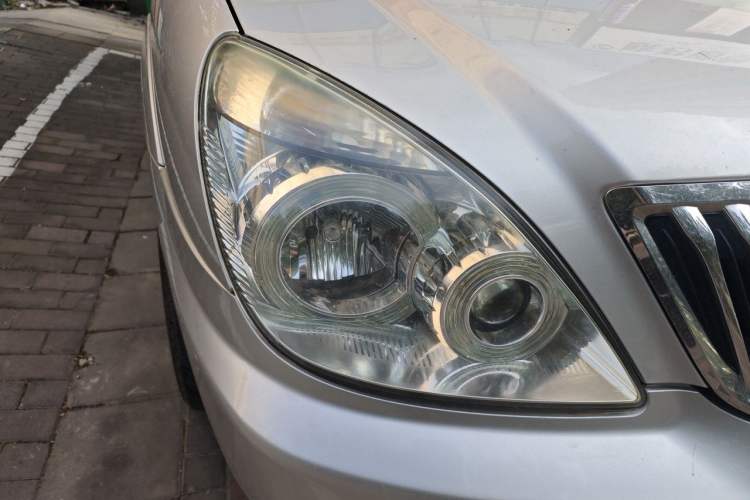 Used Buick GL8 2014 2.4L Classic Edition Right Front Headlight