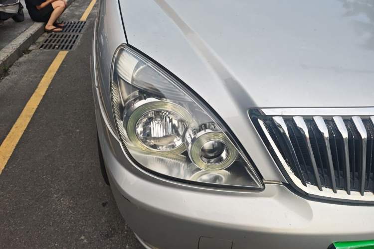Used Buick GL8 2014 2.4L Comfort Edition Right Front Headlight