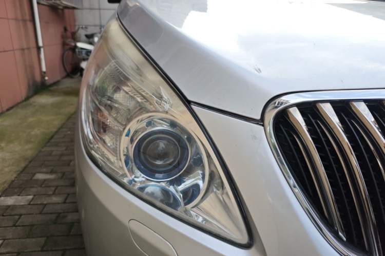 Used Buick GL8 2014 3.0L XT Luxury Business Flagship Edition Right Front Headlight